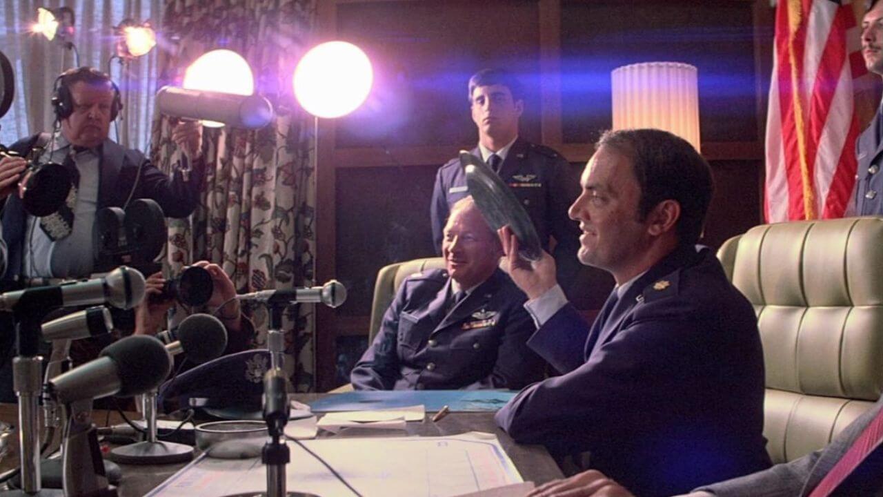 George DiCenzo and Matt Emery in Close Encounters of the Third Kind