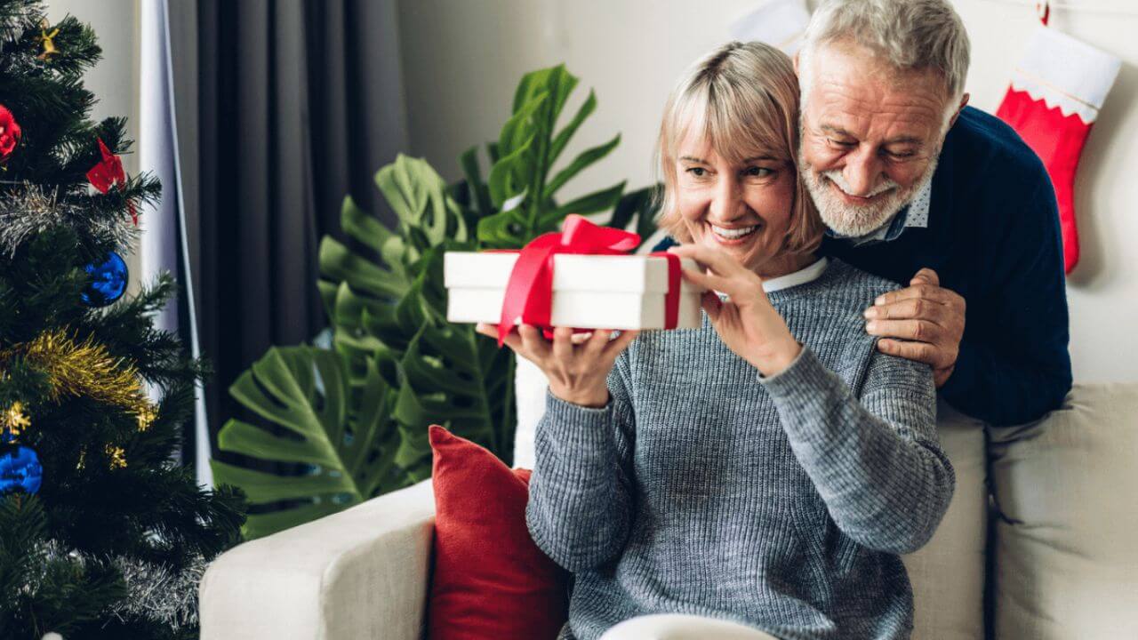 Old Woman Received a Gift From Her Husband